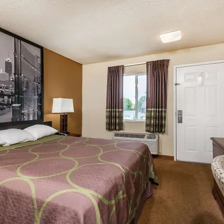 Super 8 By Wyndham Indianapolis/Ne/Castleton Area Hotel Exterior photo